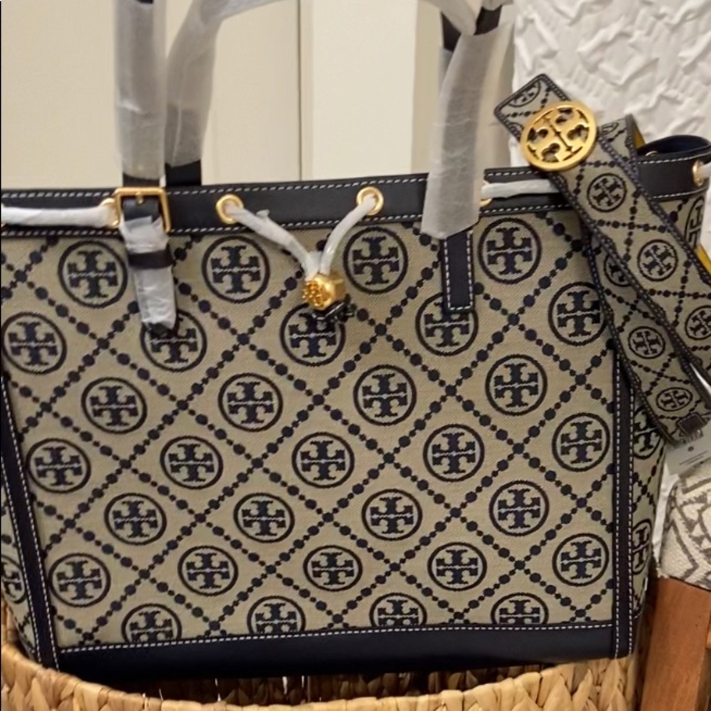 Brand new 100% authentic Tory Burch bag